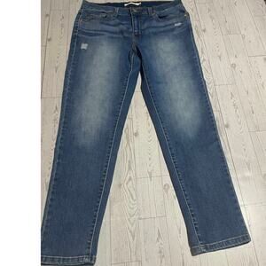 Levi’s Boyfriend Jeans Women’s Size 28 Medium Wash Distressed Relaxed Fit